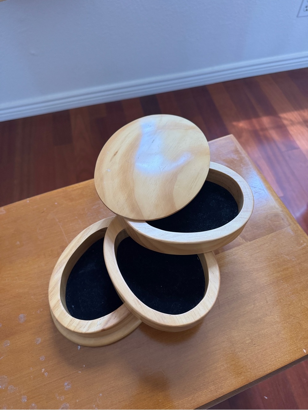 Vintage Stacked Wood Jewelry Organizer - Natural Light Wood - Picture 2 of 5
